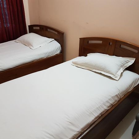 Dakhin Kattali Hotel Diamond Park מראה חיצוני תמונה