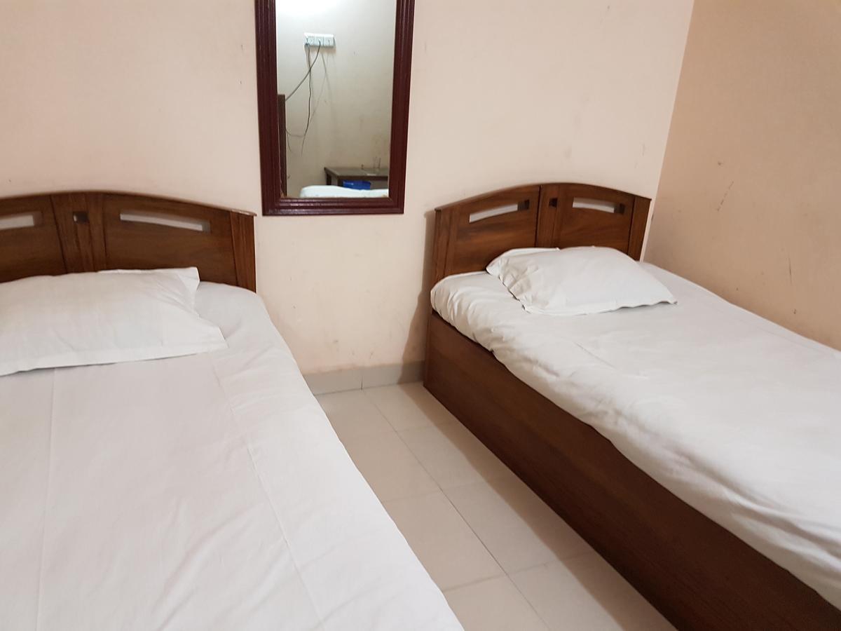 Dakhin Kattali Hotel Diamond Park מראה חיצוני תמונה
