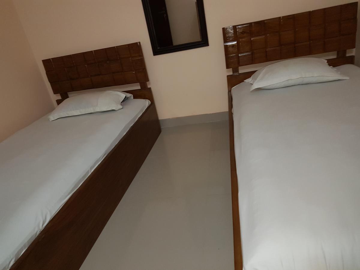 Dakhin Kattali Hotel Diamond Park מראה חיצוני תמונה