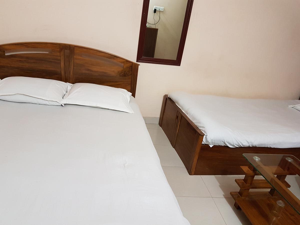 Dakhin Kattali Hotel Diamond Park מראה חיצוני תמונה