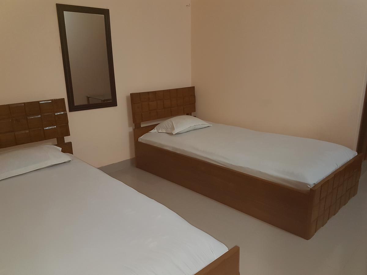 Dakhin Kattali Hotel Diamond Park מראה חיצוני תמונה