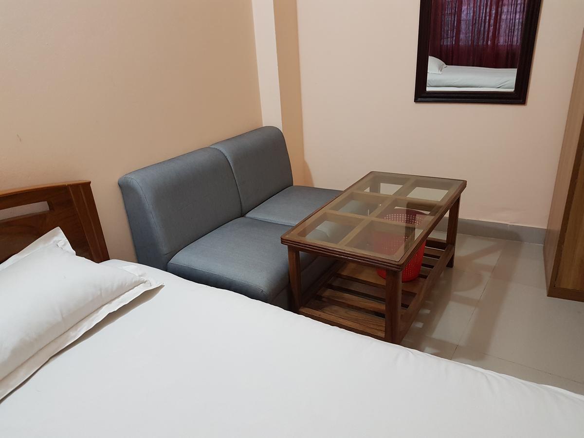Dakhin Kattali Hotel Diamond Park מראה חיצוני תמונה